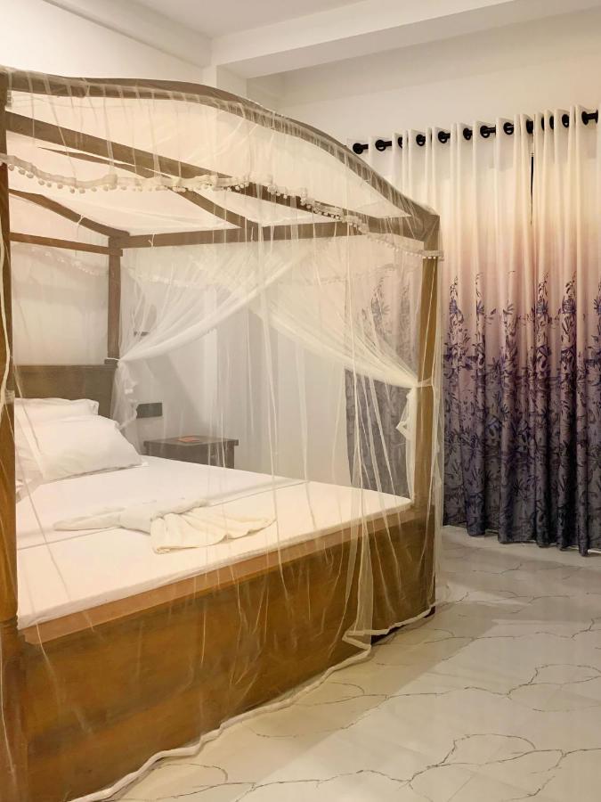 Golden Wave Otel Ahangama Dış mekan fotoğraf